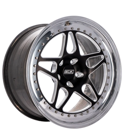 Belak 17x10.5 / 8.25in BS / 5x114.3 BP / Low Pad / Series 4 Wheel - Non-Beadlock