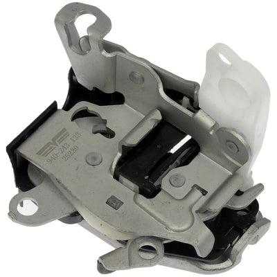 DOOR LATCH ASSEMBLY