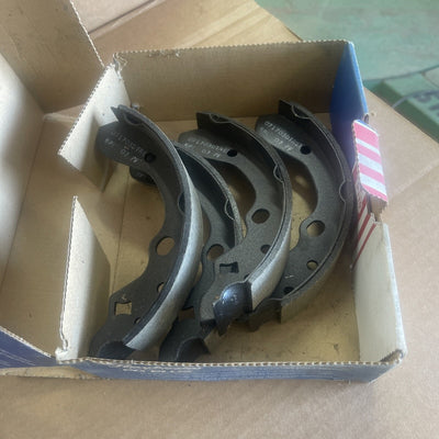 R auto part