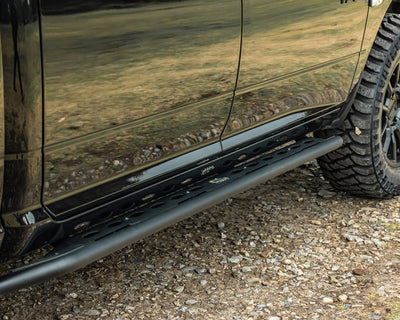 19C RAM 1500 CLASSIC RAID HEAVY DUTY SIDE STEPS