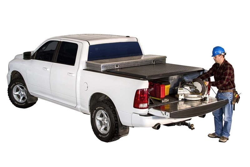Access LOMAX Tri-Fold 05-21 Nissan Fronteir 5ft Bed