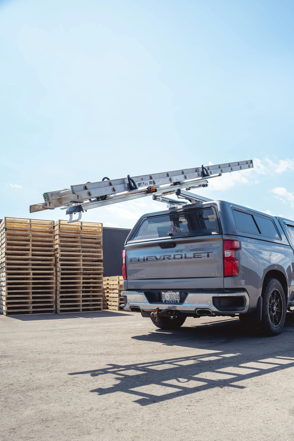 00C FRONTIER CC S/B OPA CARGO SLIDE 1000 LB CAPACITY