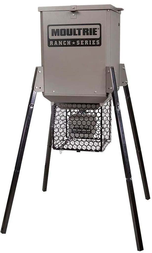 RANCH SERIES 300POUND BROADCAST FEEDER W/ VARMINT GUARD