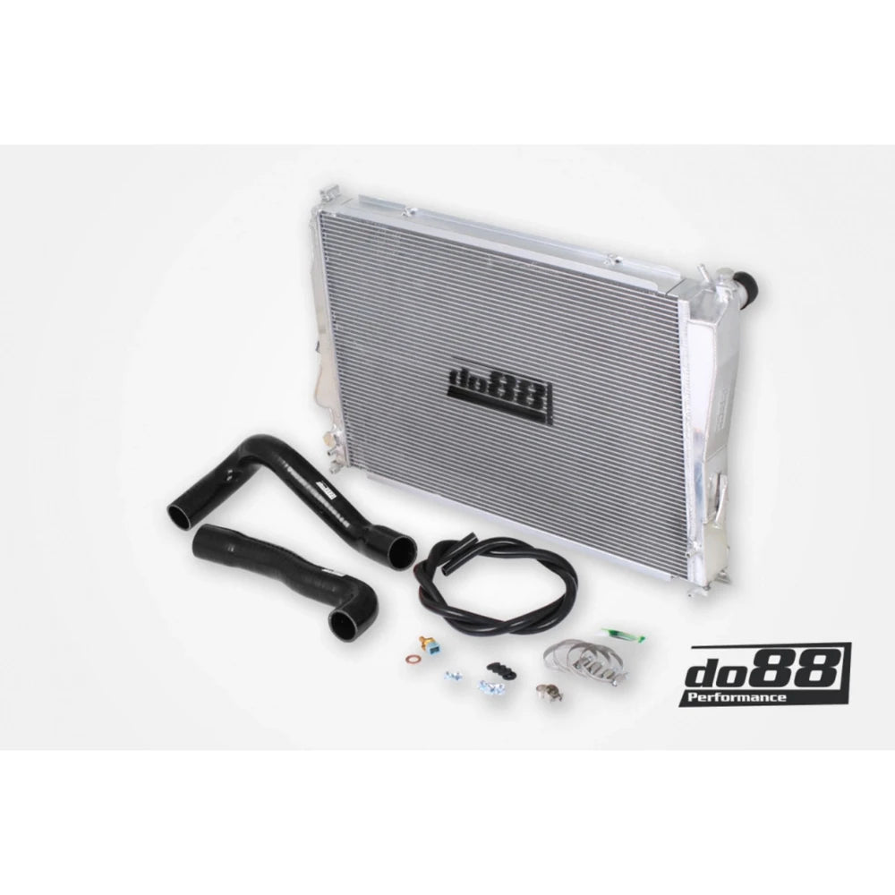 do88 00-06 BMW M3 (E46) Aluminum Radiator w/Black Hoses