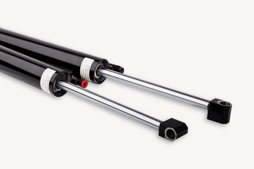 87 X 41 FB & VAN LIFT TAPER 6 TRAVEL 50 GATE WT 686 2000 LB CAPACITY TREADPLATE (BKTS INCLD)