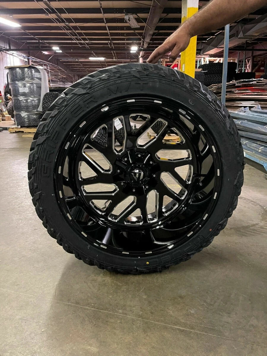 D581 22X12 5X5.5/150 GL-BLK-MIL -43
