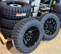 D673 20X8.25 8X200 GL-BLK-MIL -227M
