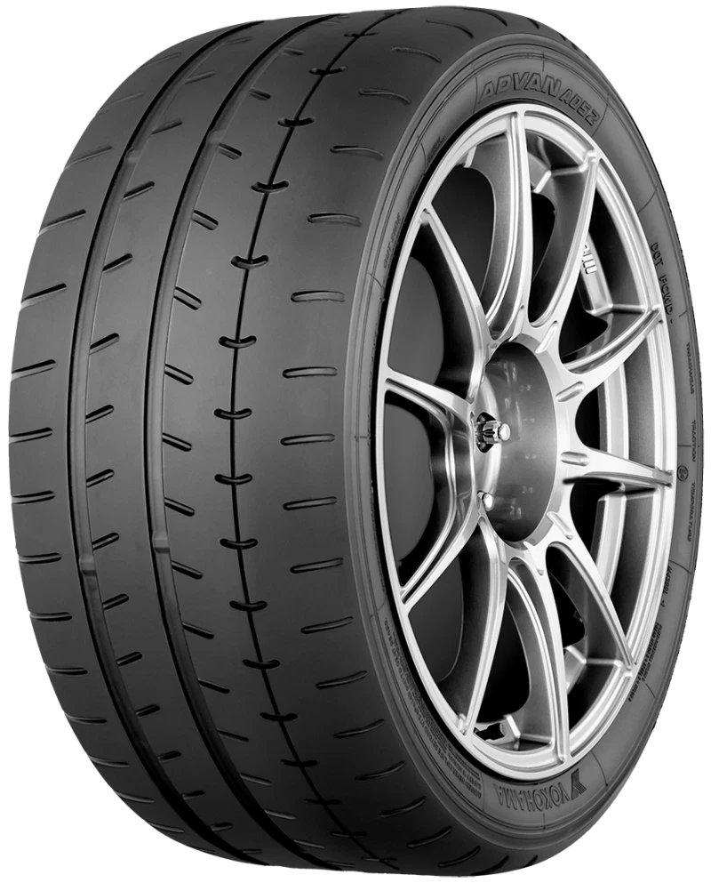 ADVAN A052 255/40R18
