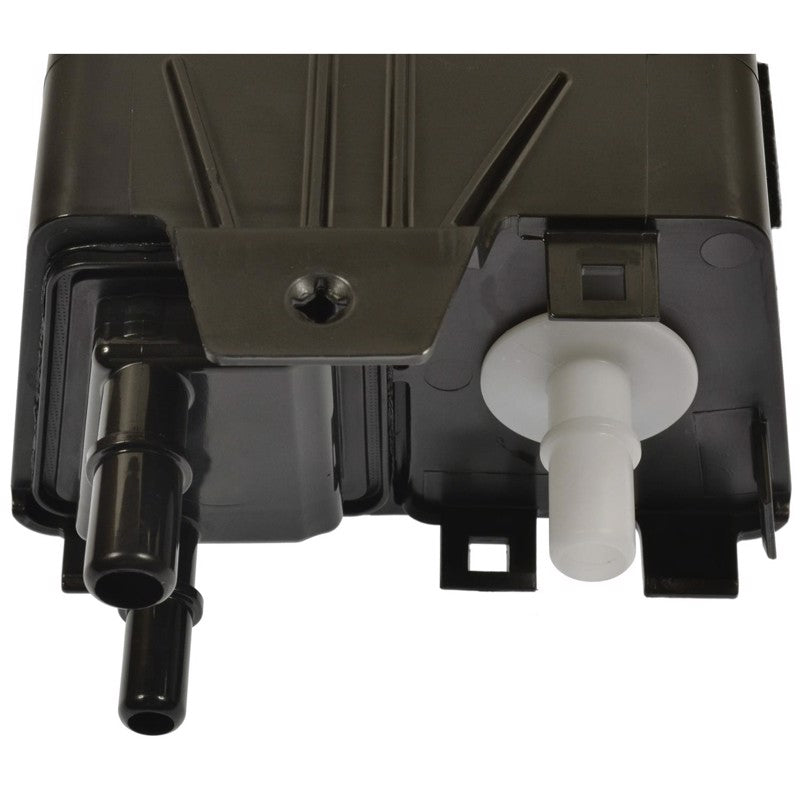 FUEL VAPOR CANISTER