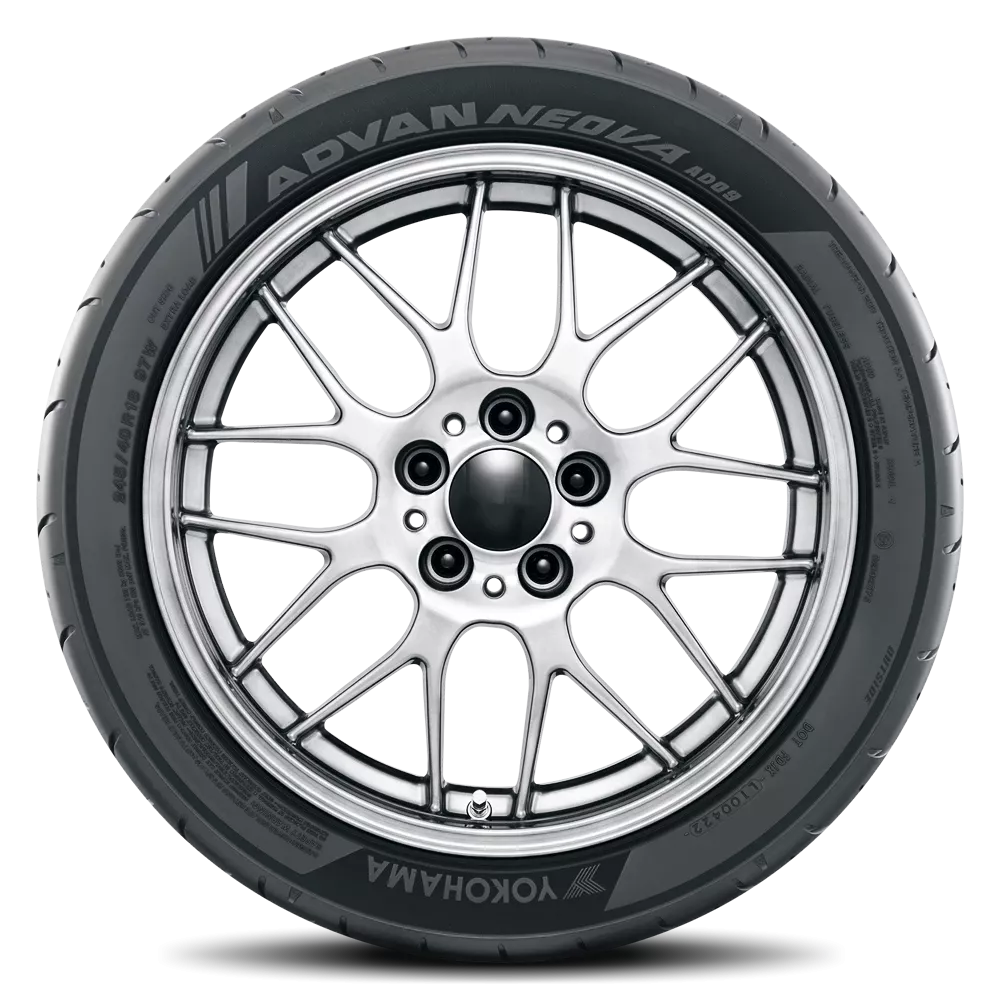 215/40R17 87W XL AD09