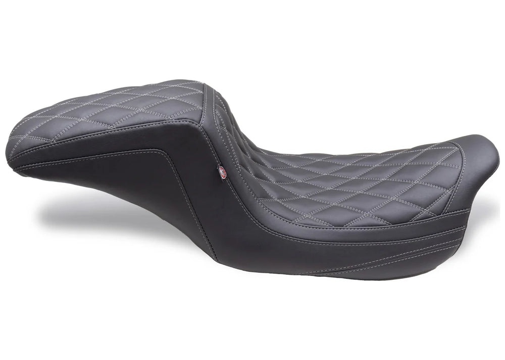 Mustang 08-24 HD FL Touring Double Diamond Squareback 1PC Seat - Black