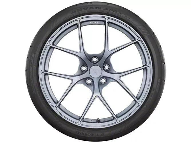245/35R19 93Y XL ADV APEX V601