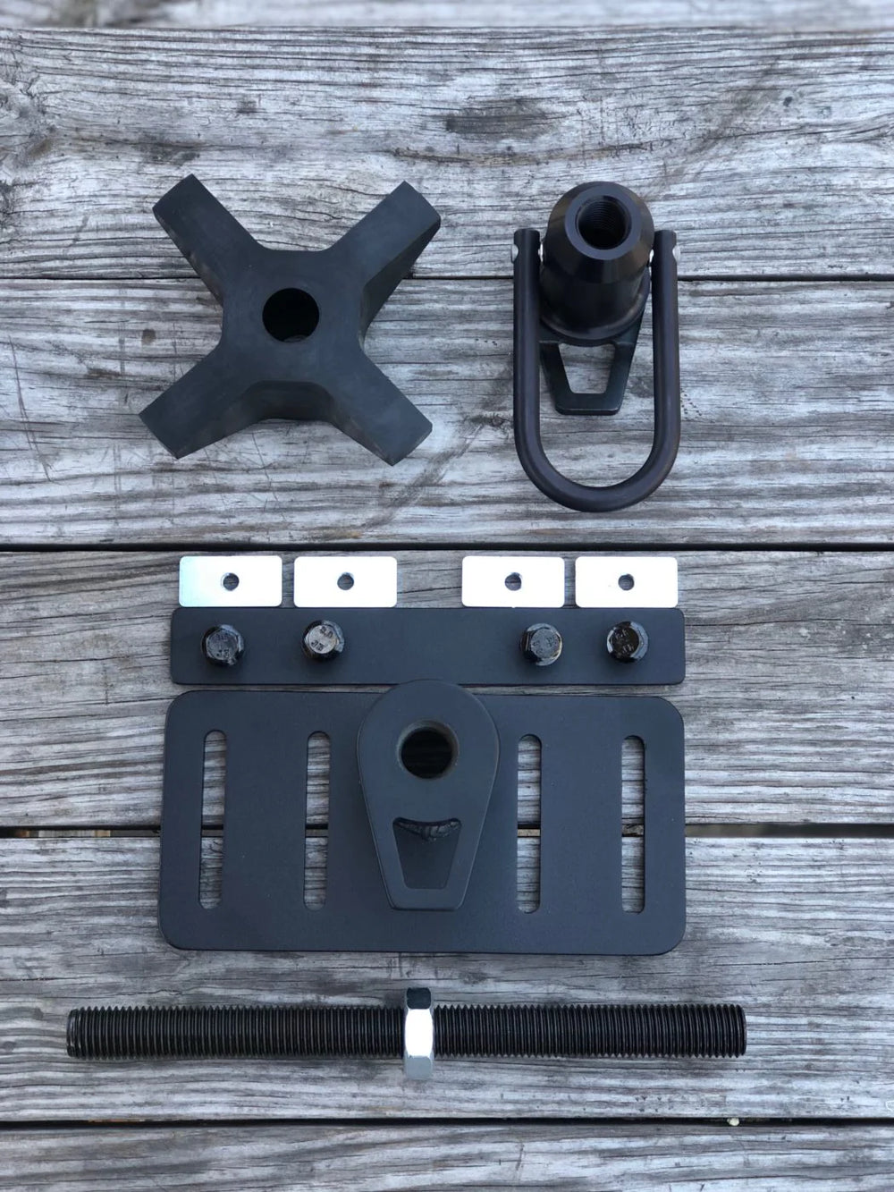 BED MOUNTED TIRE CARRIERS