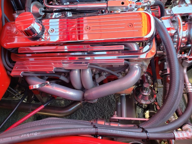 SBC D-Port Block Hugger Headers