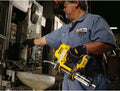 20V MAX CORDLESS GREASE GUN KIT