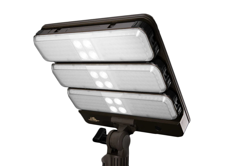 TITAN 12" SOLAR FREESTANDING LIGHT