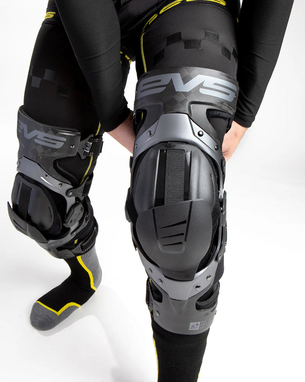 EVS Axis Pro Knee Brace Black/Grey - XL/Left