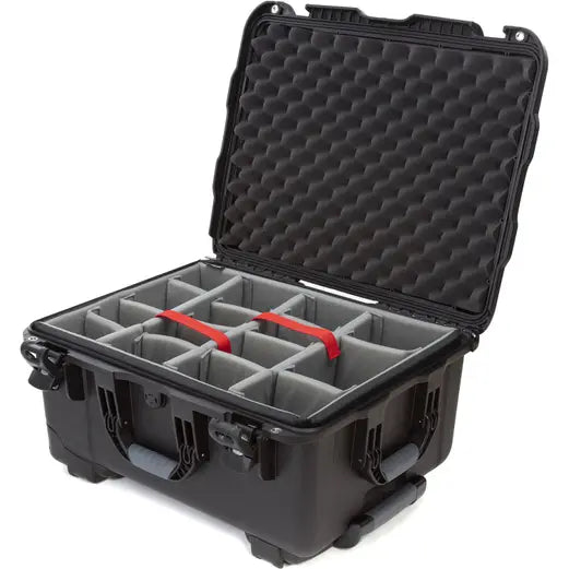 NANUK 950 WATERPROOF HARD CASE W/PADDED DIVIDERBLACK INTERIOR: 20.5 X 15.3 X 10.1IN