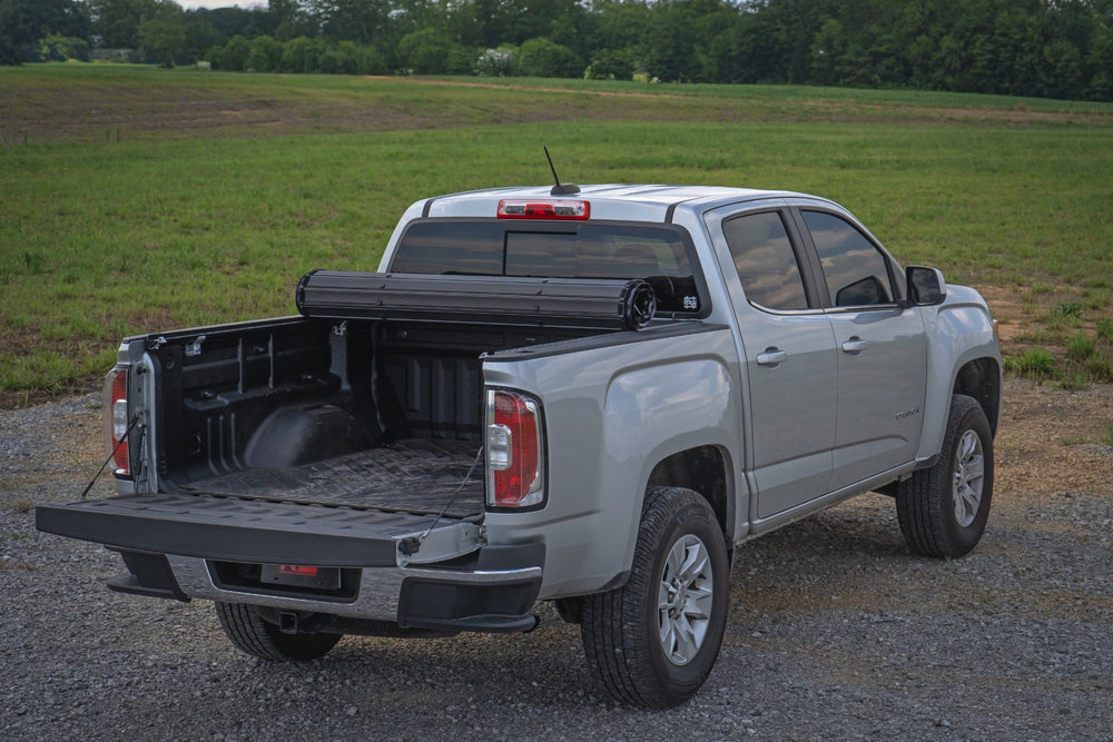 Rough Country Hard Roll Up Bed Cover 5 Bed Chevy GMC Canyon Colorado 2WD 4WD (15-22) 50120500