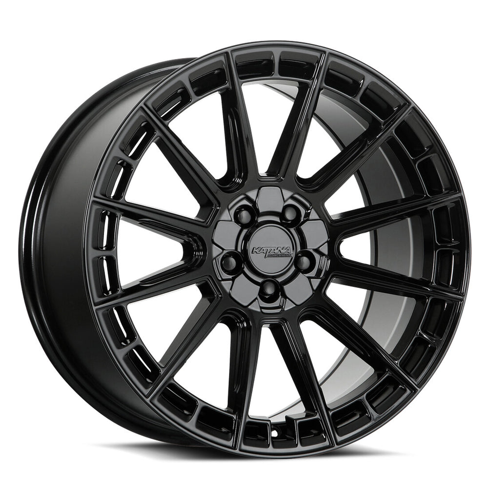 GLOSS BLACK