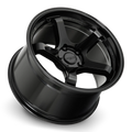 GLOSS BLACK