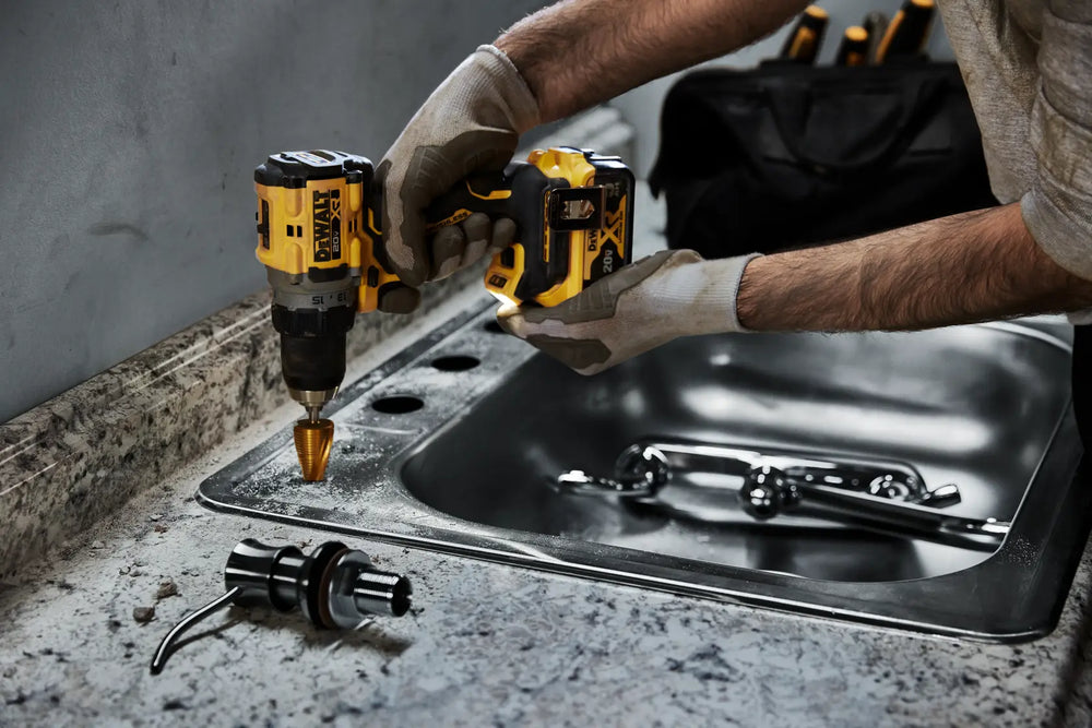 20V MAX XR BRUSHLESS CORDLESS 1/2IN COMPACT DRILL/DRIVER KIT
