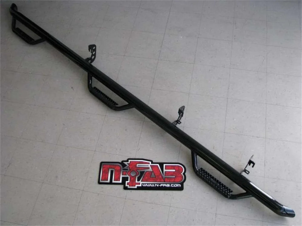 ~(30.5 lbs. 73X30X4)~ STAMPEDE TRI-FOLD TONNEAU