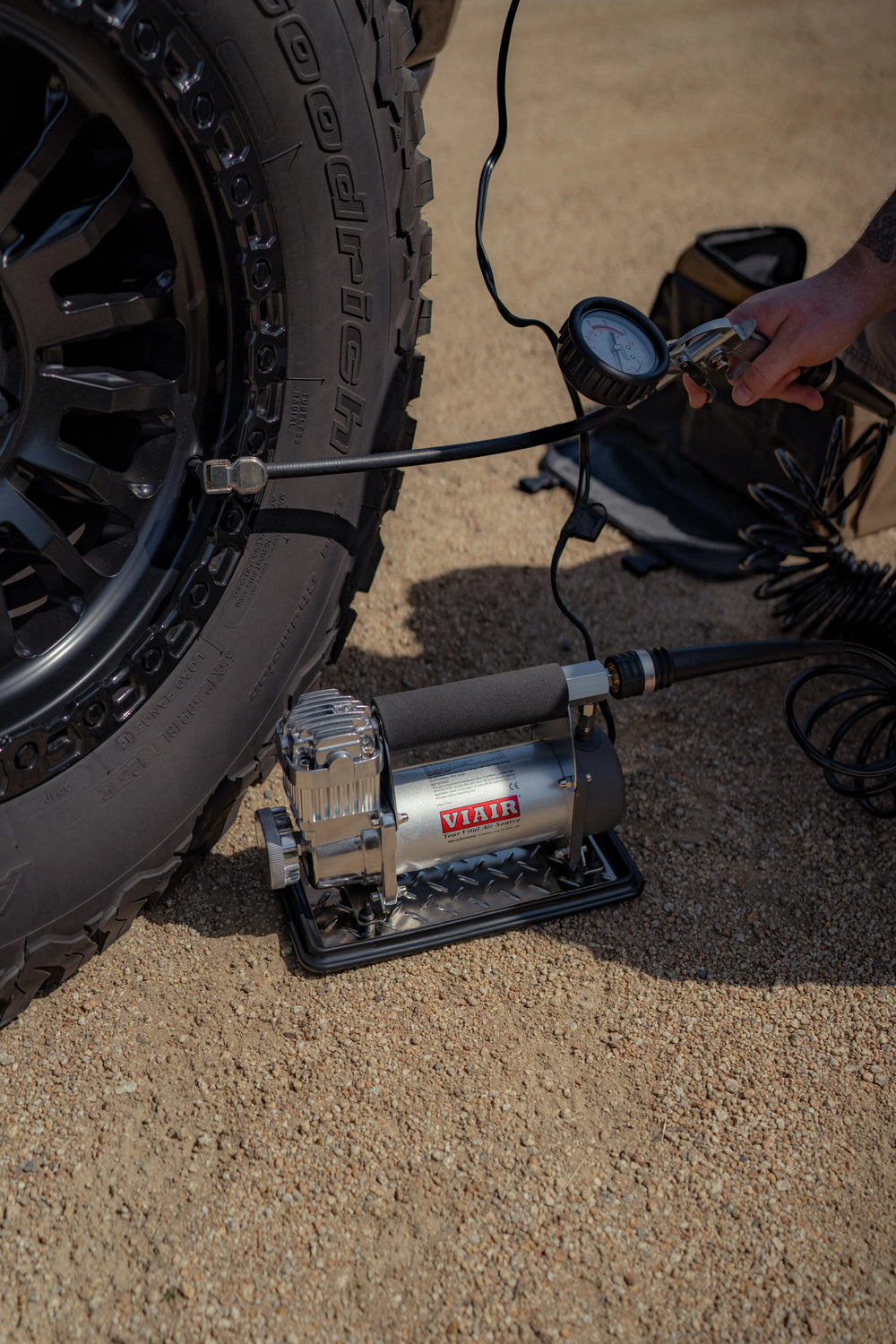 400PA AUTOMATIC PORTABLE COMPRESSOR KIT (33% DUTY 40 MIN. @ 30 PSI SEALED)