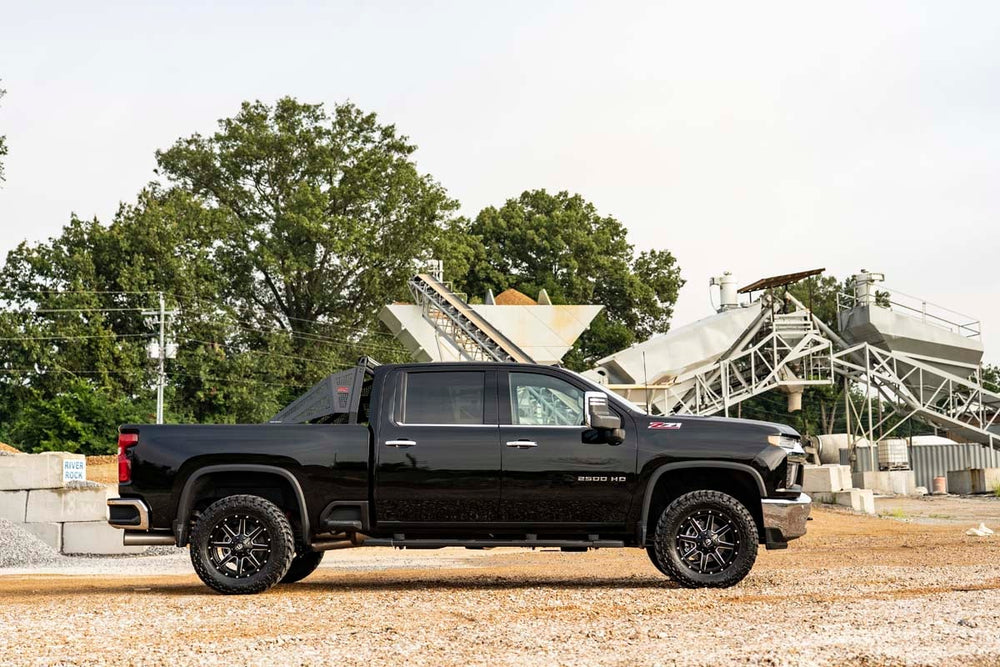Rough Country 1.5-2 Inch Leveling Kit M1 Chevy GMC 2500HD 3500HD 2WD 4WD (20-26) 959440
