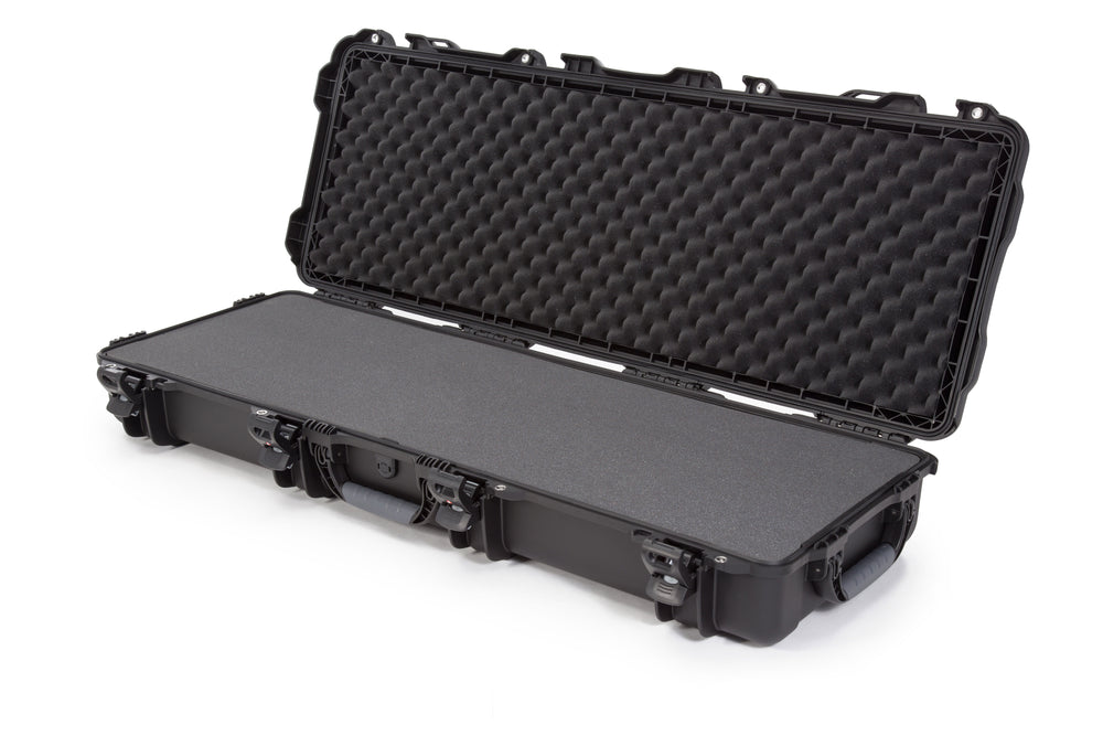 NANUK 990 WATERPROOF HARD CASEOLIVE INTERIOR: 44 X 14.5 X 6IN