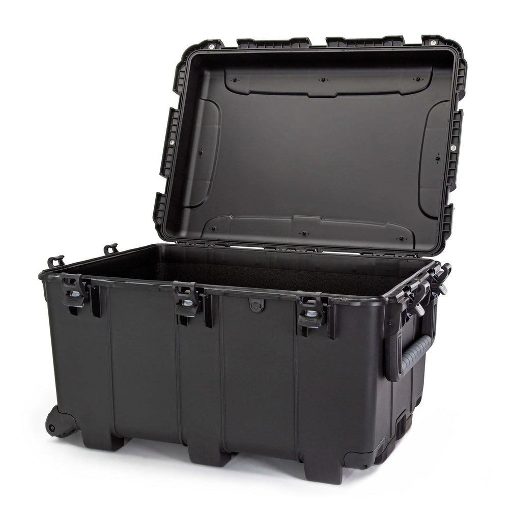 NANUK CASE 975NO PULL HANDLE WITH (W)HEELS BLACK INTERIOR: 30 X 21 X 18IN
