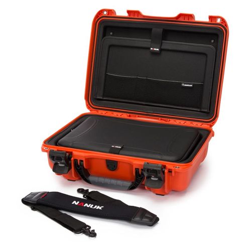 NANUK 923 WATERPROOF HARD CASE W/LAPTOP KIT W/STRAPORANGE INTERIOR: 16.7 X 11.3 X 5.4IN