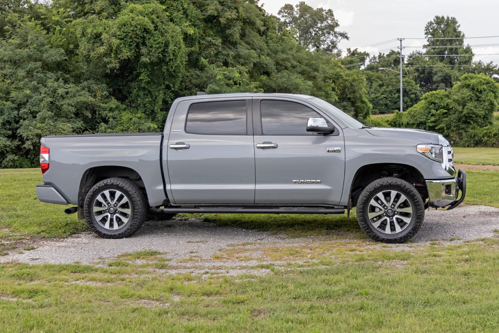 Oval Nerf Step Crew Cab Black Toyota Tundra 2WD/4WD (07-21)