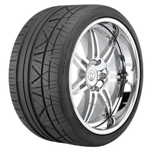 ~(28.2 lbs. 27X10X9)~ INVO 255/45R18 99W
