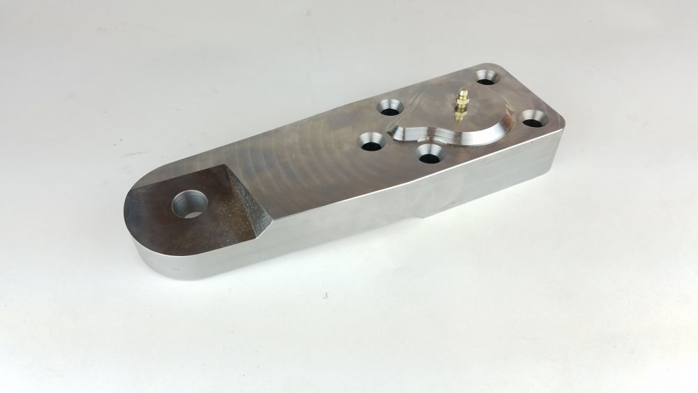 STEERING ARM - LEFT HAND
