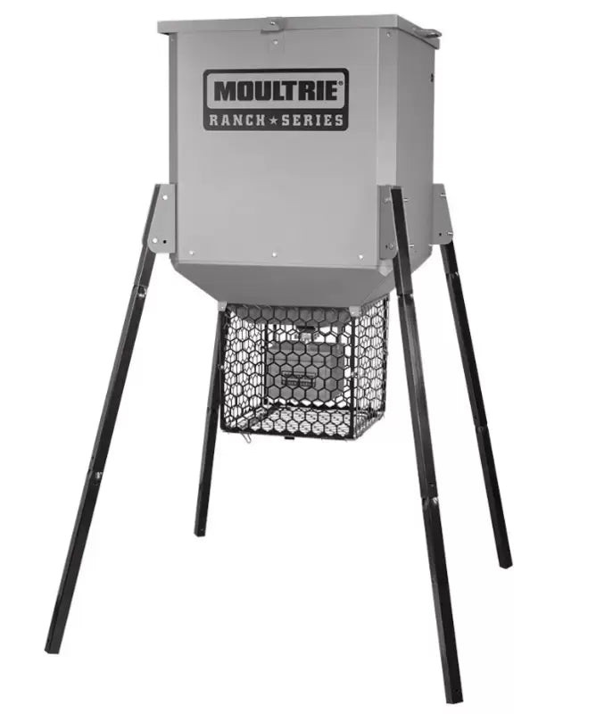 RANCH SERIES 450POUND BROADCAST FEEDER W/ VARMINT GUARD