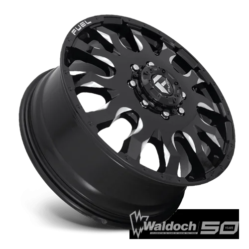 D673 20X8.25 8X210 GL-BLK-MIL 105MM