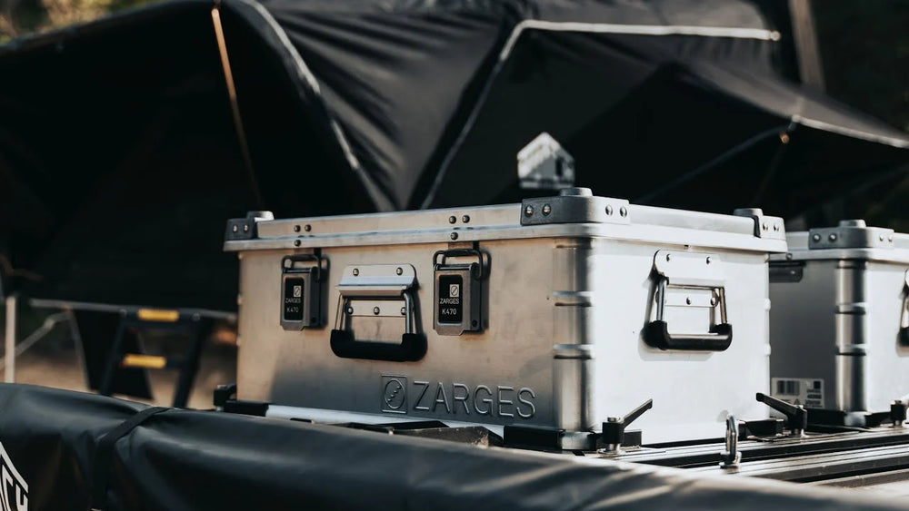 ALUMINUM CASE 22.95X15.28X9.72'