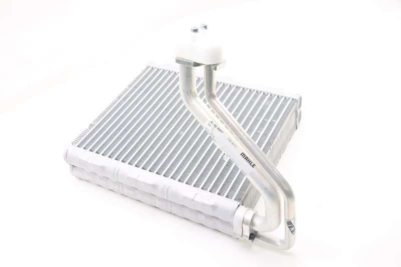 EVAPORATOR