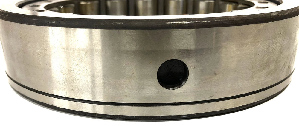 CYLINDRICAL OUTER RACE