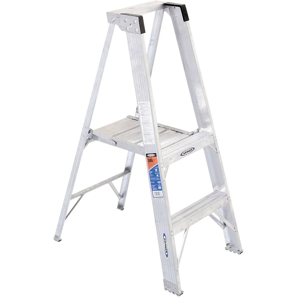 WERNER 2FT ALUMINUM PLATFORM LADDER TYPE IA 300# CAPACITY P372