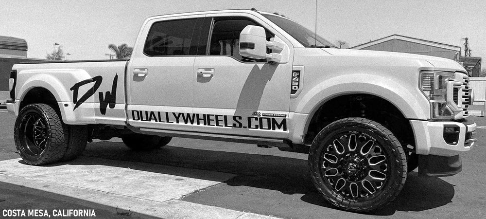 ~(55.1 lbs. 32X16X9)~ NTGHT LT285/75R16 E 126R