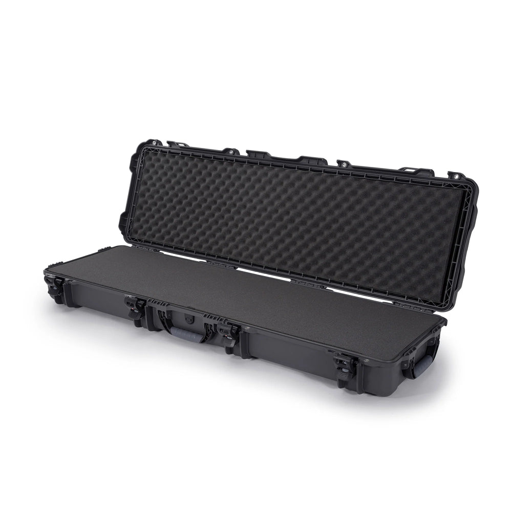 NANUK 995 WATERPROOF HARD CASE W/FOAMOLIVE INTERIOR: 52 X 14.5 X 6IN