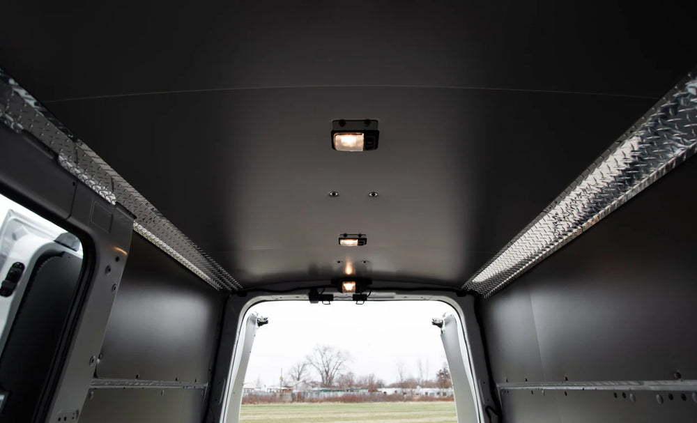 NV CARGO (WITH LOW ROOF) TOP SILL COMP FOR CEILING