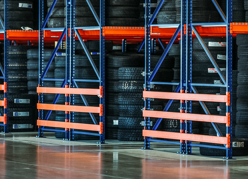 ~(60 lbs. 34X34X11)~ LT275/65R20 126Q E/10 OPRT TL