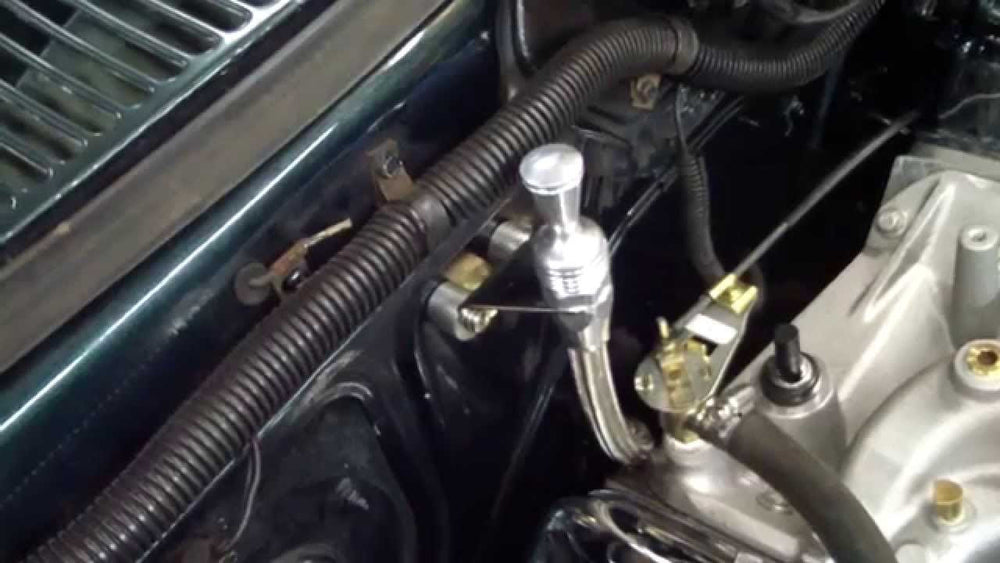 TAIL MOUNT SHIFTER GM TH400 TRANS W/CHROME 12IN SGL BEND LEVER & PISTON KNOB