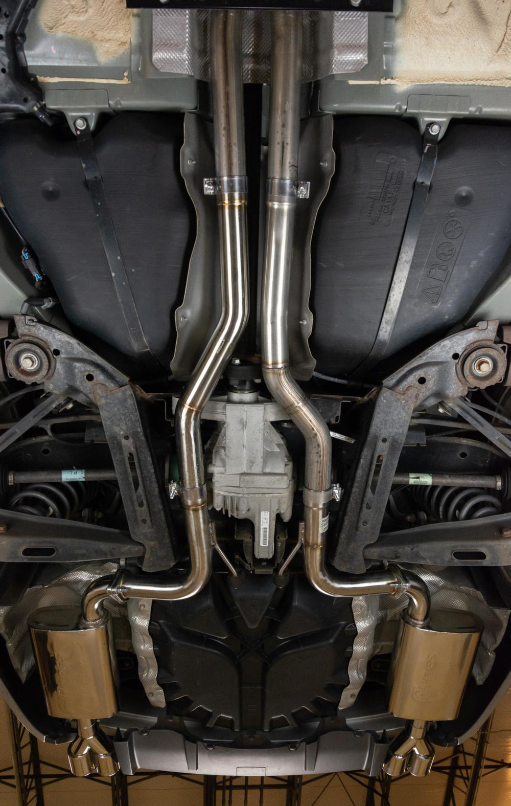 08-09 G8 Violator Axle-back Quad Tip Black