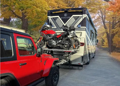 5086 LIFT WITH 2 WC3954 MOTORCYCLE