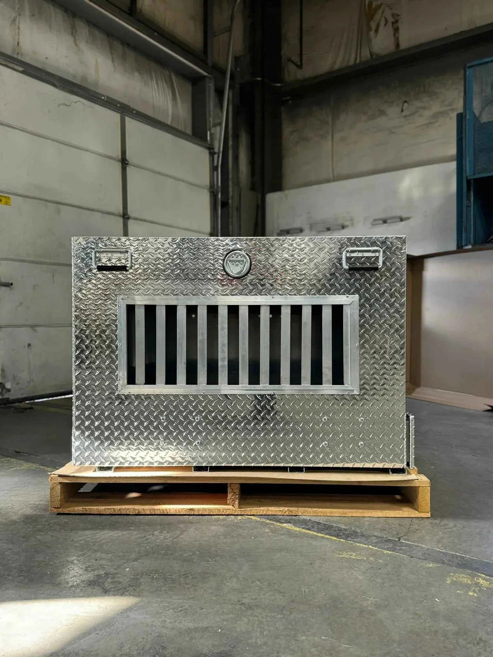 HUNTER SERIES DOGBOX FOUR SEASONS