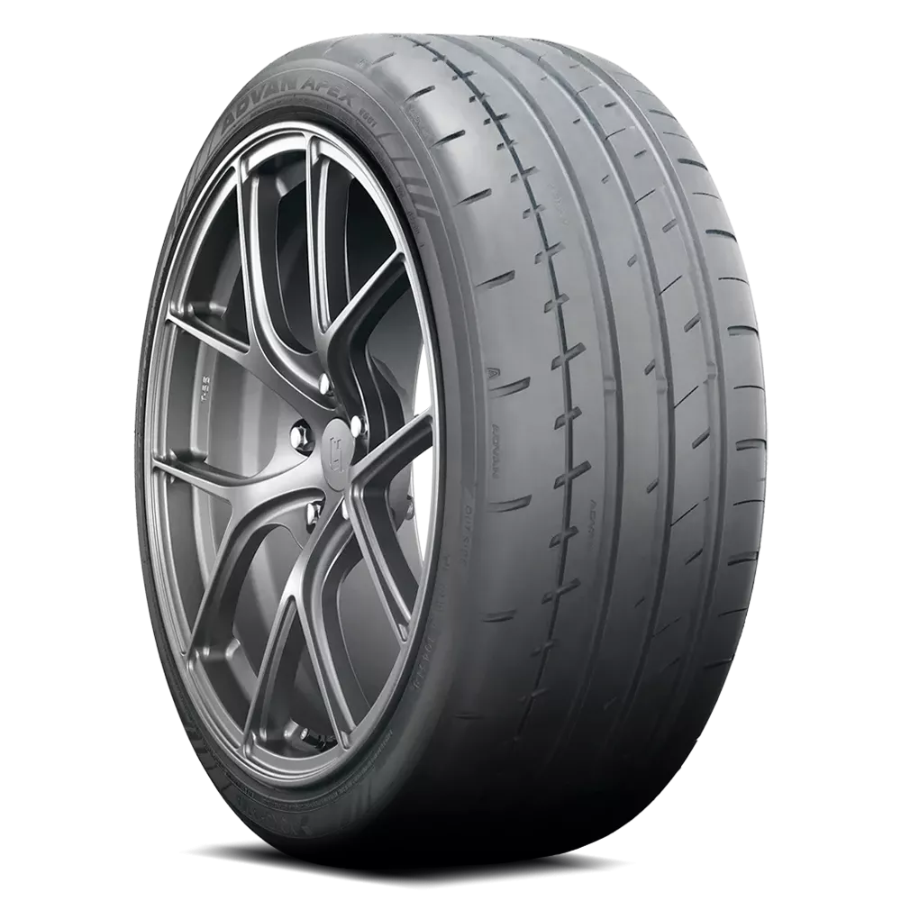 235/40R19 96Y XL ADV APEX V601